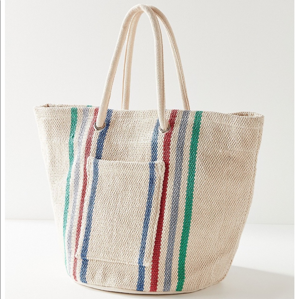 UO Knitted Woven Bucket Tote Bag
